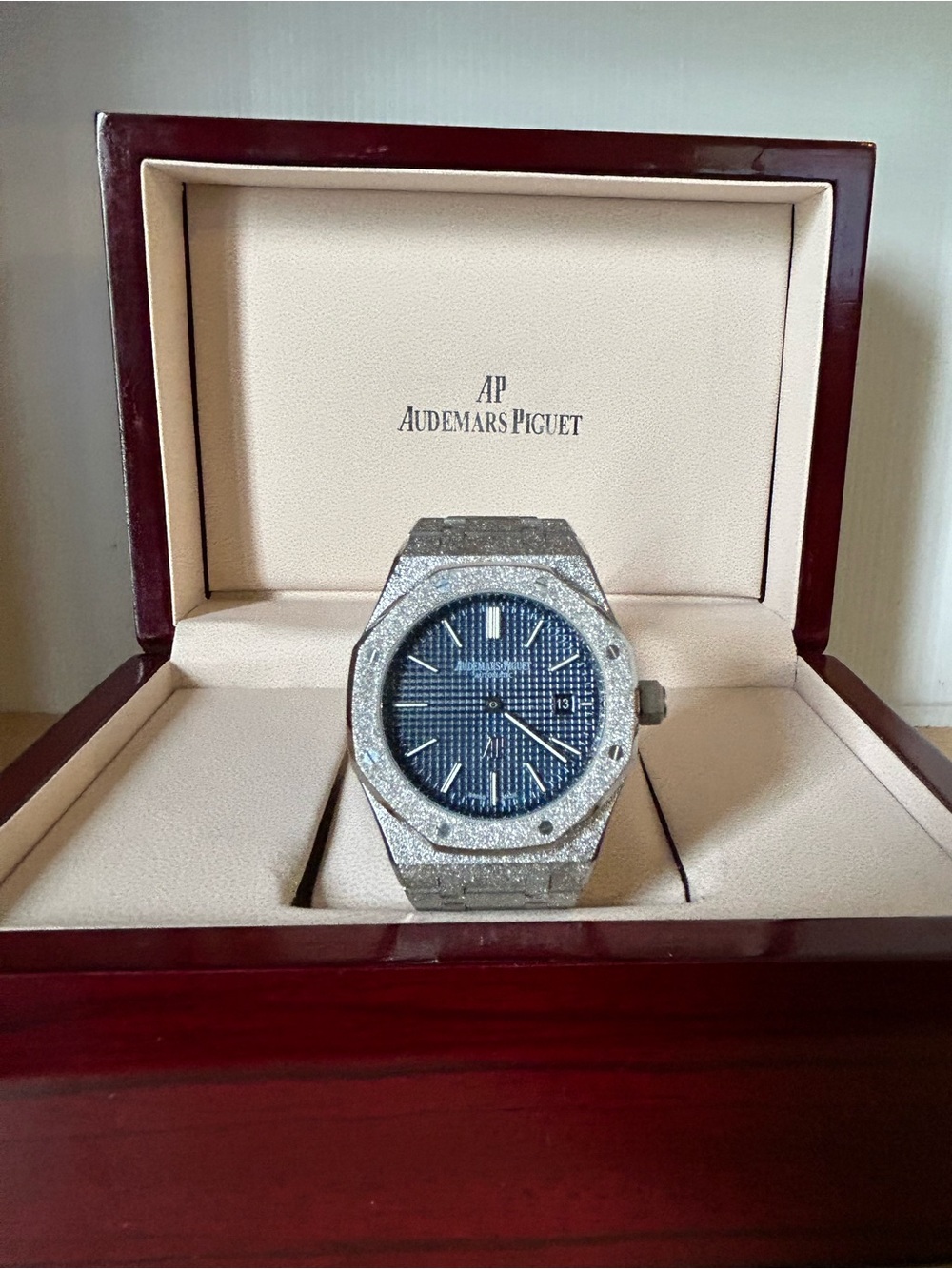 Audemars Piguet Royal Oak Frosted Blue Dial 41mm - Picture 6 of 7